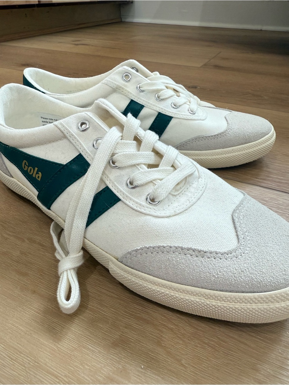 Gola Classic Green and White trainers